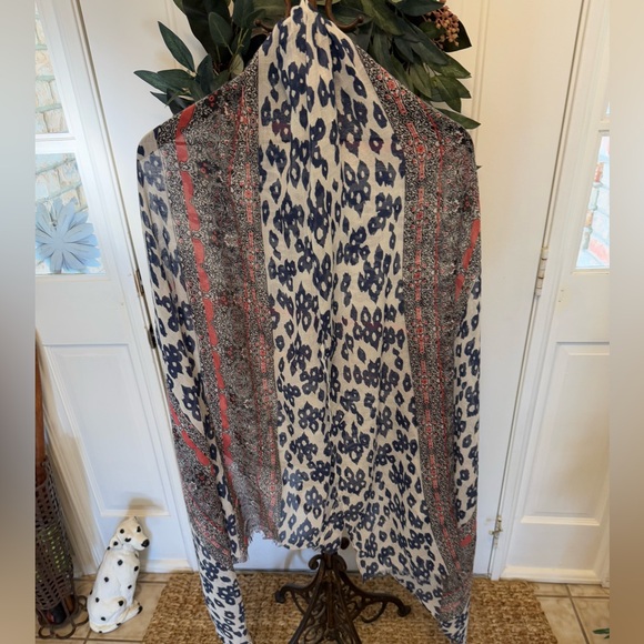 Pretty Mixed Print Leopard Print & Floral Print Long Lightweight Scarf OS - Picture 2 of 8